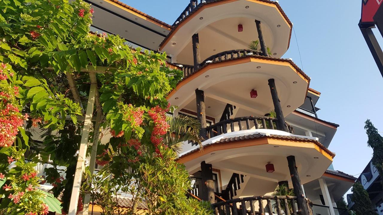 La Capannina Hotel Patong Eksteriør billede